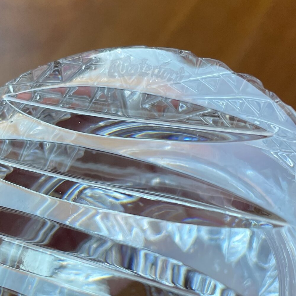 Vintage Waterford Crystal Capital Dome Paperweight - Picture 4 of 4